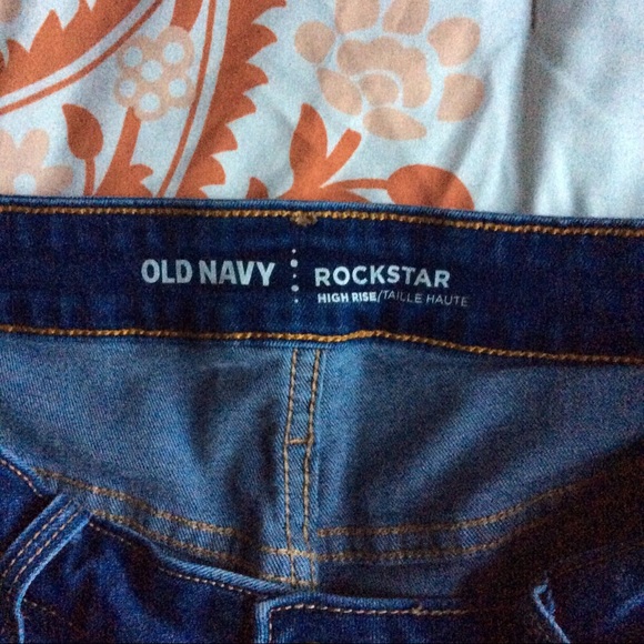 Women’s Old Navy High Rise Rockstar Jeans: Size 4 - Picture 7 of 8